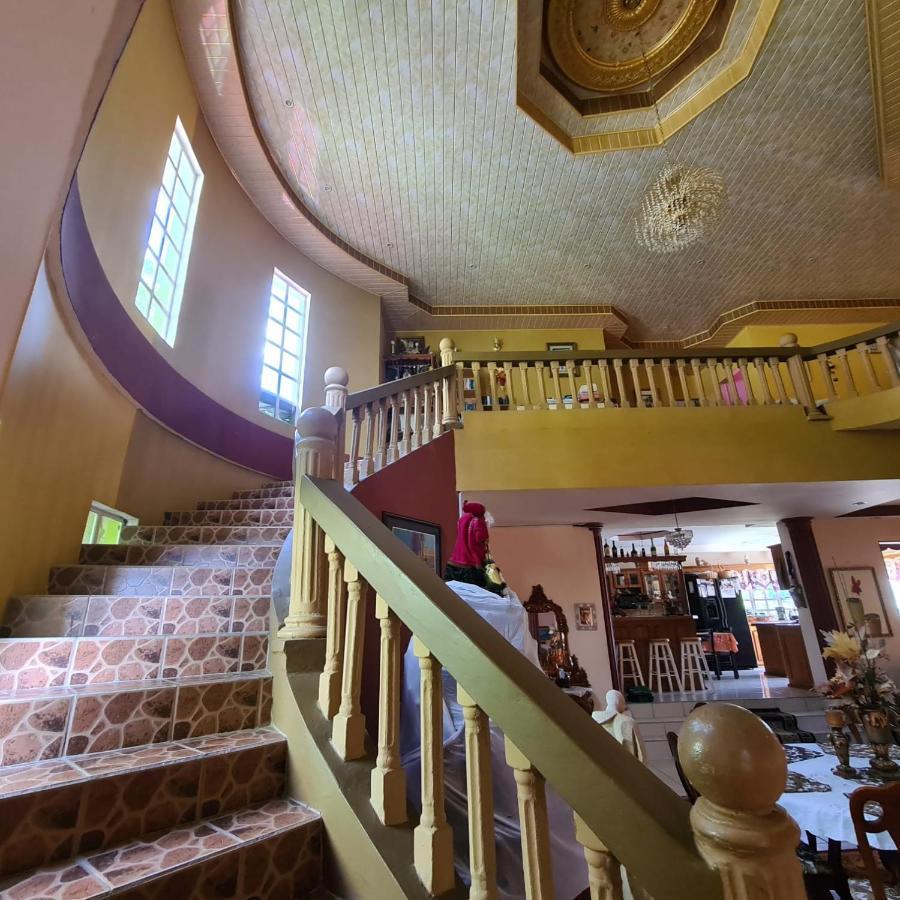 Saint Joseph Mountain Palace מראה חיצוני תמונה